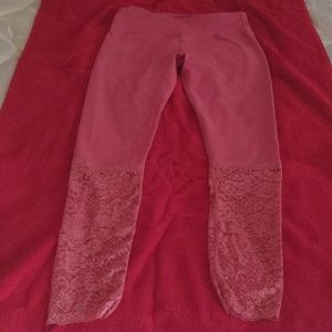 Fabletics salmon lace legging